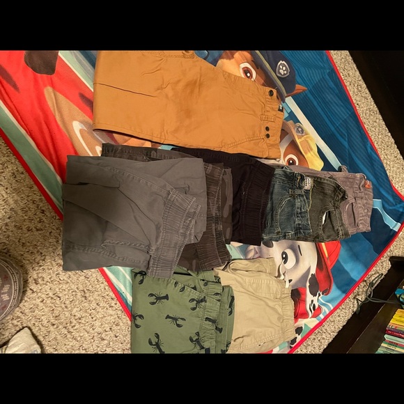 All of these in the bundle are in great condition and most are name brands - Picture 1 of 7